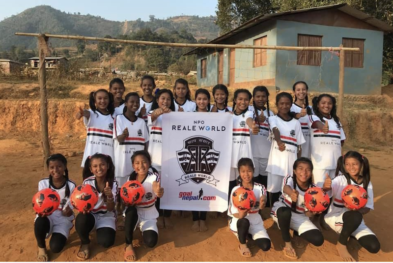 ゴールネパール基金に協力し、セティデビ高等学校の女子サッカーチーム支援