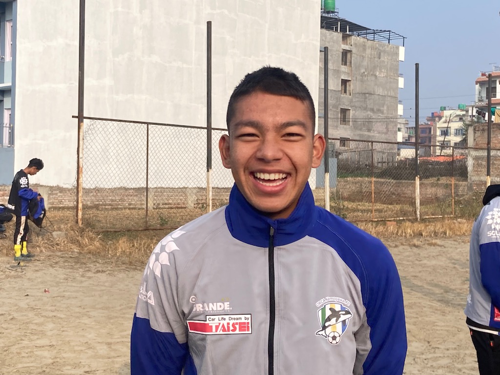 FCレアーレがあったから今の自分がある！卒業生のロハン君からの寄付　A Former FC Reale player contributed very first income　