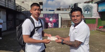 高校生のロハン選手が、FCレアーレ・ネパールに寄付！