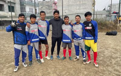 オルカ鴨川FC様ご寄付のピステをネパールのコーチ練習生に配布！