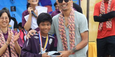 ネパール代表キラン選手がプレゼンテーター！100人以上の子どもが参加した6th REALE CUP in Nepal