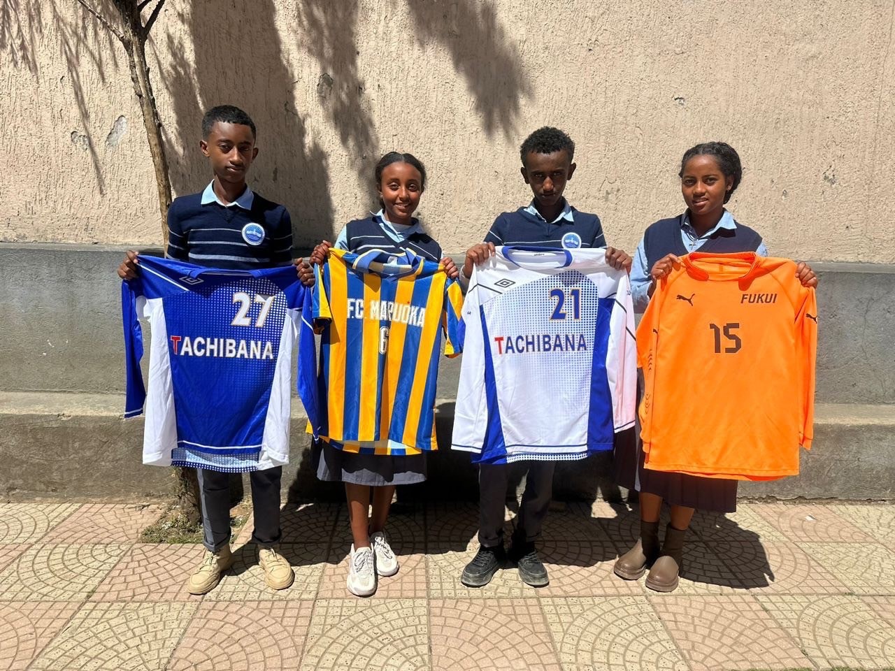 エチオピアの子どもたちにユニフォームをお届けしました！We delivered uniforms to children in Ethiopia!